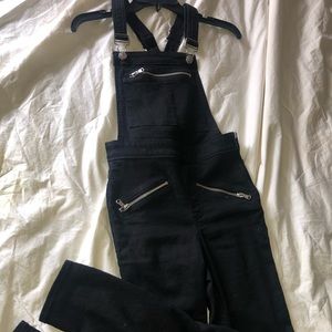 Jumpsuit body tight